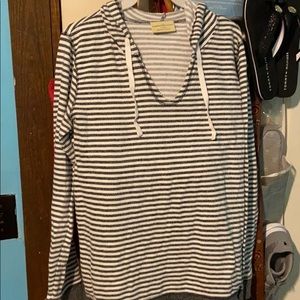 Grey&White Hoodie Pullover!